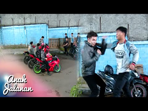 Kelompok AJ Menghajar Kelompok Combat [Anak Jalanan] [ 31 Juli 2016]