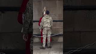 What’s up with this guard? 😵‍💫 #thekingsguard