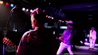 Me First And The Gimme Gimmes - Me And Julio Down By The Schoolyard (Live in Sydney) | Moshcam