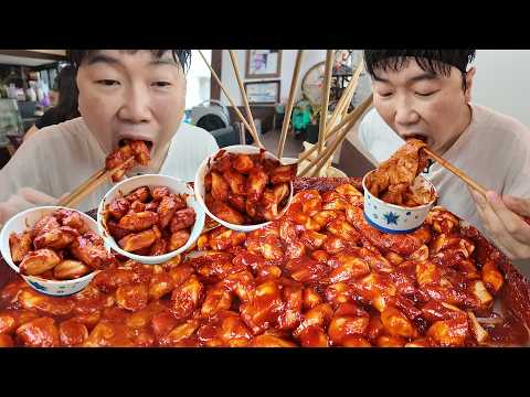 꾸덕꾸덕 길거리 쌀떡볶이 2천원.. 7인분 털고 5백원짜리 어묵 18개 털기..