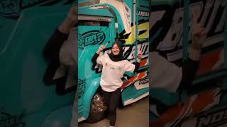 Download lagu story wa ledis truk || story wa truk #trukmania #drivermuda #ledistruck  #storywa #trukoleng #shorts mp3
