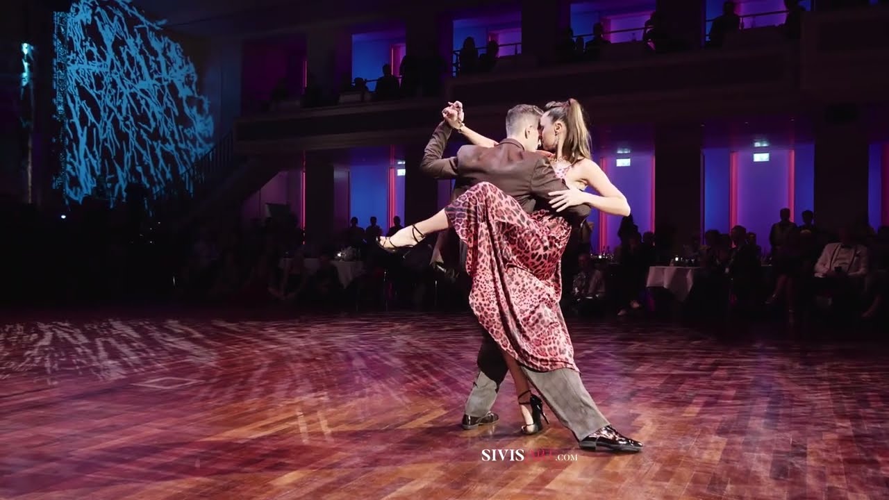 'Arrabal' - Michael 'El Gato' Nadtochi & Elvira Lambo