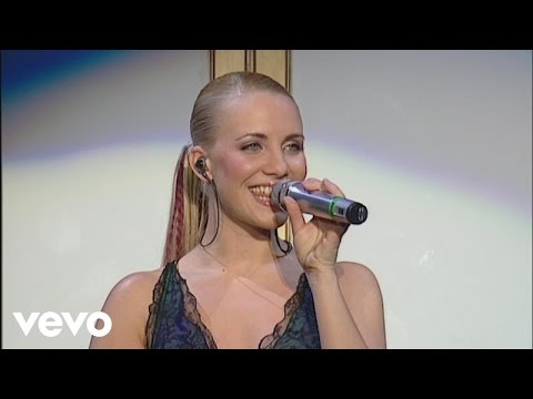 Steps - Hand On Your Heart (Live from M.E.N Arena - Gold Tour, 2002)