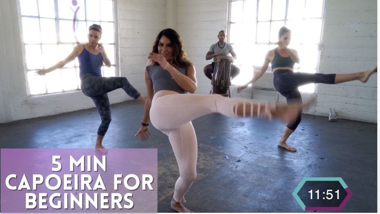 Capoeira Martial Art ( hidden in dance) For Beginners | 5 Min Capoeira Training