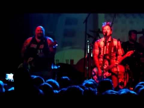 download lagu mp3 mp4 Bowling Islington, download lagu Bowling Islington gratis, unduh video klip Bowling Islington