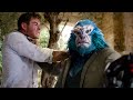 Fight Against The Alien Twins Men In Black International Chris Hemsworth
