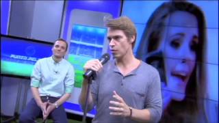 Carlos Baute interpreta &#39;Perdimos el control&#39; en Punto Pelota