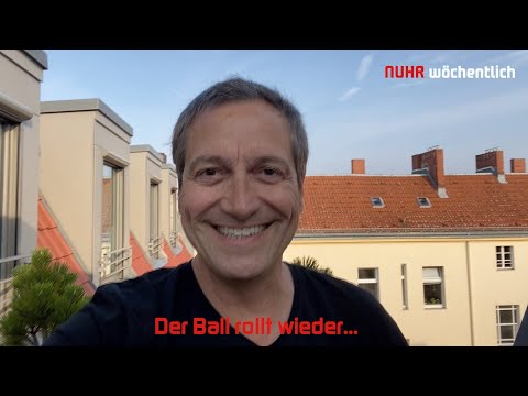 Nuhr Wöchentlich - der Ball rollt wieder