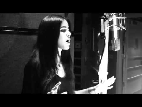 Marina Dalmas Teaser