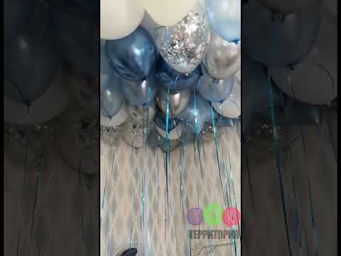 Набор голубых и серебряных шариков под потолок №24