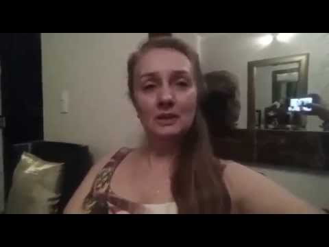 Elaine Hostalacio Agradece a Deus por ter Encontrado os Tapetes Medusa