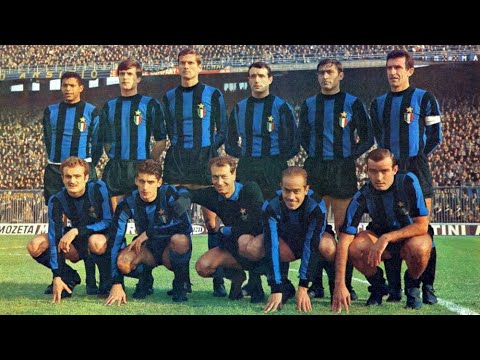 "𝐄 𝐨𝐫𝐚 𝐝𝐢 𝐧𝐞𝐫𝐚𝐳𝐳𝐮𝐫𝐫𝐨 𝐢𝐥 𝐜𝐢𝐞𝐥𝐨 𝐬𝐢 𝐜𝐨𝐥𝐨𝐫𝐚"