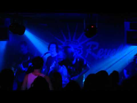 Dead Star Renegade - Supersonic - Live at Revellers Bar