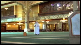 وضع اليد اليمنى على اليسرى وكيفية ذلك وأشهرها على الصدر
