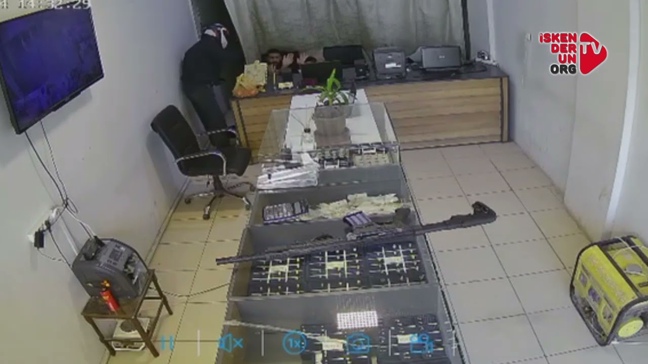 3 Dakikada 3 Kilo Altınla Kaçtılar