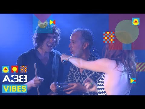 Teenage Kicks - Nouvelle Vague