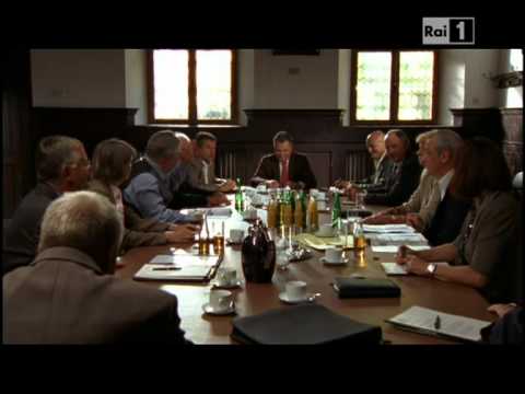 Un Ciclone in Convento -- 8x02 - La Mazzetta