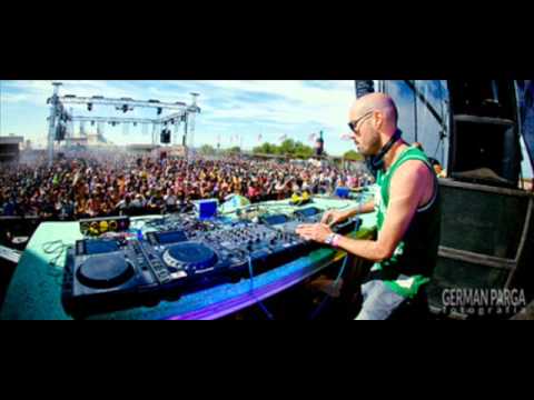 Oscar Aguilera Live @ elRow - The Singer Mornings II