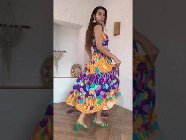 فستان لولا – بهجة الألوان الصيفية