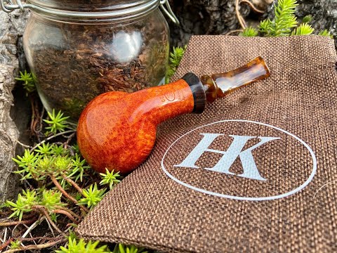 ein hoch interessanter Tabak von Roman Peter und eine neue Pfeife von Henrik Kroll.