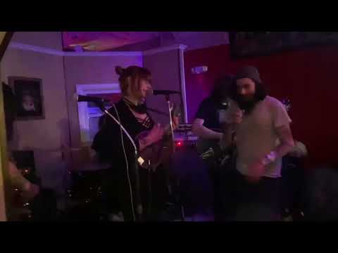 Escape From The Zoo, 12 rounds live at the stoop!!!