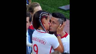 Download lagu Kiss Moments in Football 😘 mp3