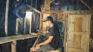 Download lagu Tiba-tiba Hujan Deras Malam hari - Mencari Kayu Bakar untuk stok perapian selama Tinggal di pondok mp3