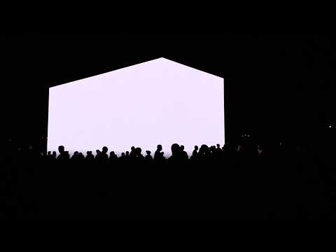 Paris. Nuit Blanche 2022. Spectre Hôtel de Ville