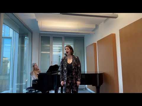  Faites-lui mes aveux - Emily Sierra Thumbnail