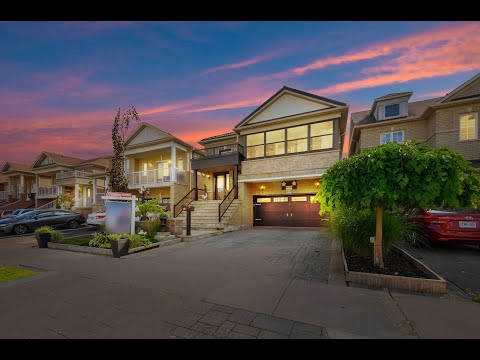 364 Queen Mary Dr, Brampton