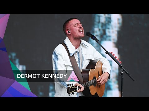 Dermot Kennedy - Kiss Me (Glastonbury 2023)