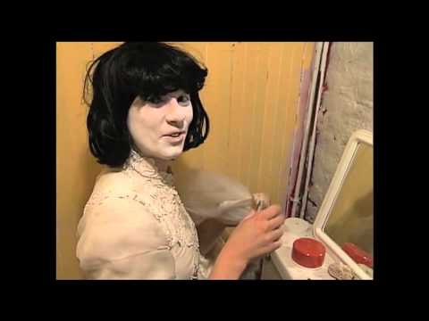 Amanda Palmer - rare footage of the eight foot bride