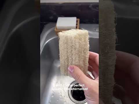 Ditch your plastic kitchen sponge for a zero waste one! #zerowaste #ecofriendly #sustainability