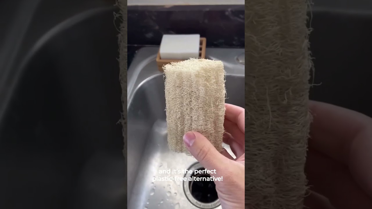 Ditch your plastic kitchen sponge for a zero waste one! #zerowaste #ecofriendly #sustainability