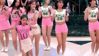 Download lagu Momoland dancing BBoom BBoom with Na Haeun mp3