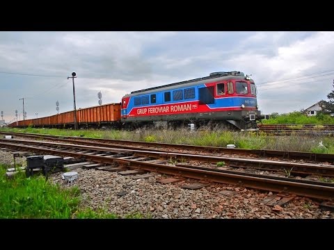 DA1571 + GFR Train Departing Honking from Episcopia Bihor Station (25 04 2014)