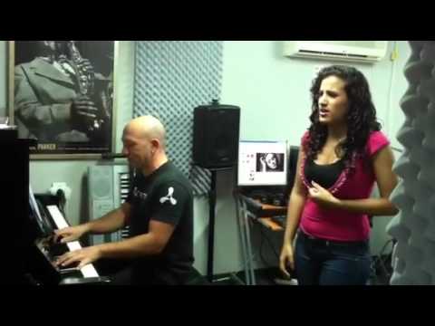 מור סעדיה בחזרות לקונצרט 2011