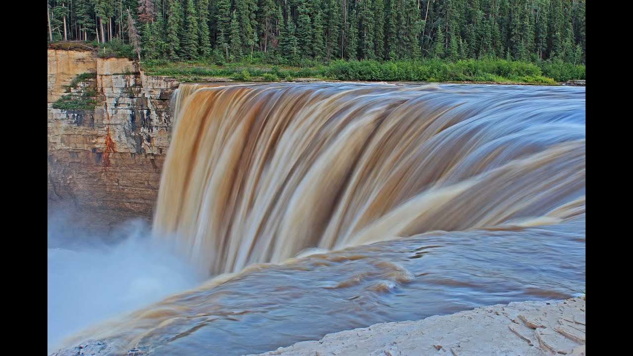 Alexandra Falls & the Waterfalls Route