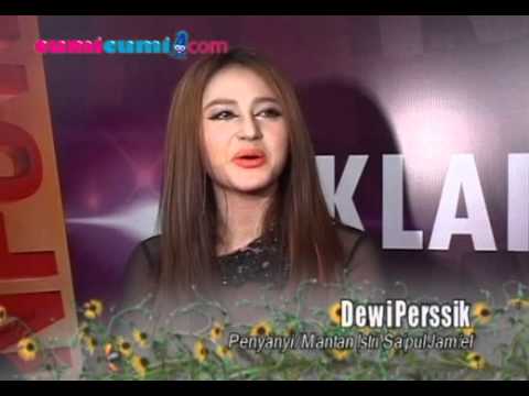 Dewi Perssik & Saipul Jamiell Mesra Di Atas Panggung