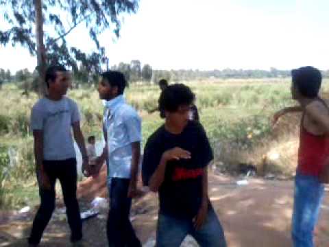 Praju birthday with sweet frds.....