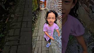 Download lagu Risa sees worms mp3