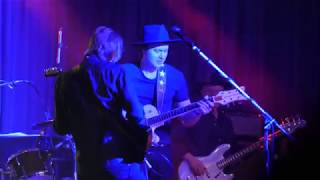 Eric Johnson &amp; Joe Robinson play Zap