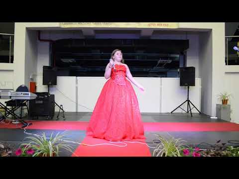 BIANCA DUMITRU, SOPRANA-MINUNE LA DOAR 11 ANI (Imagine: Ionel Cilica-DEACONU)