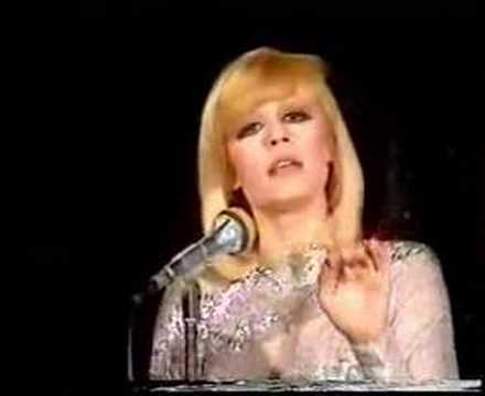 Raffaella Carra' - E salutala per me