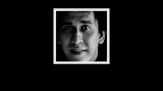 Download lagu IWAN FALS - KUMENANTI SEORANG KEKASIH mp3