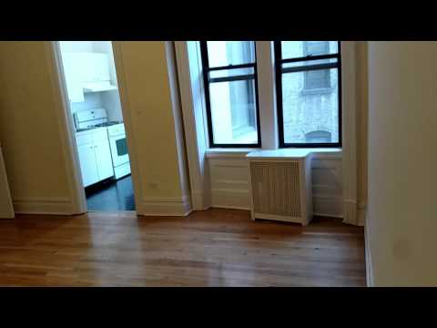 Corner 1 Bed  5 Closets Near Express Train only $3,000!