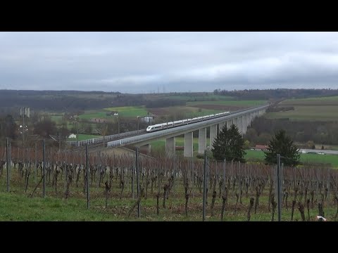 Die Schnellfahrstrecke Mannheim-Stuttgart am Abzweig Rollenberg und der Enztalbrücke
