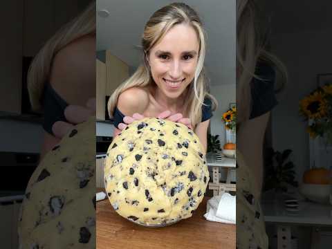 Cookies n’ Cream Cookies WITH homemade Oreos 🖤🍪 #crumblcookies #cookies #baking #recipe #dessert