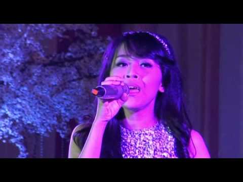 KANIA ADHISTY - SET FIRE TO THE RAIN (COVER)