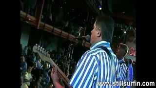 Still Surfin&#39; (Beach Boys Tribute) performs Little Deuce Coupe @ Musikfest Cafe 7/11/2014